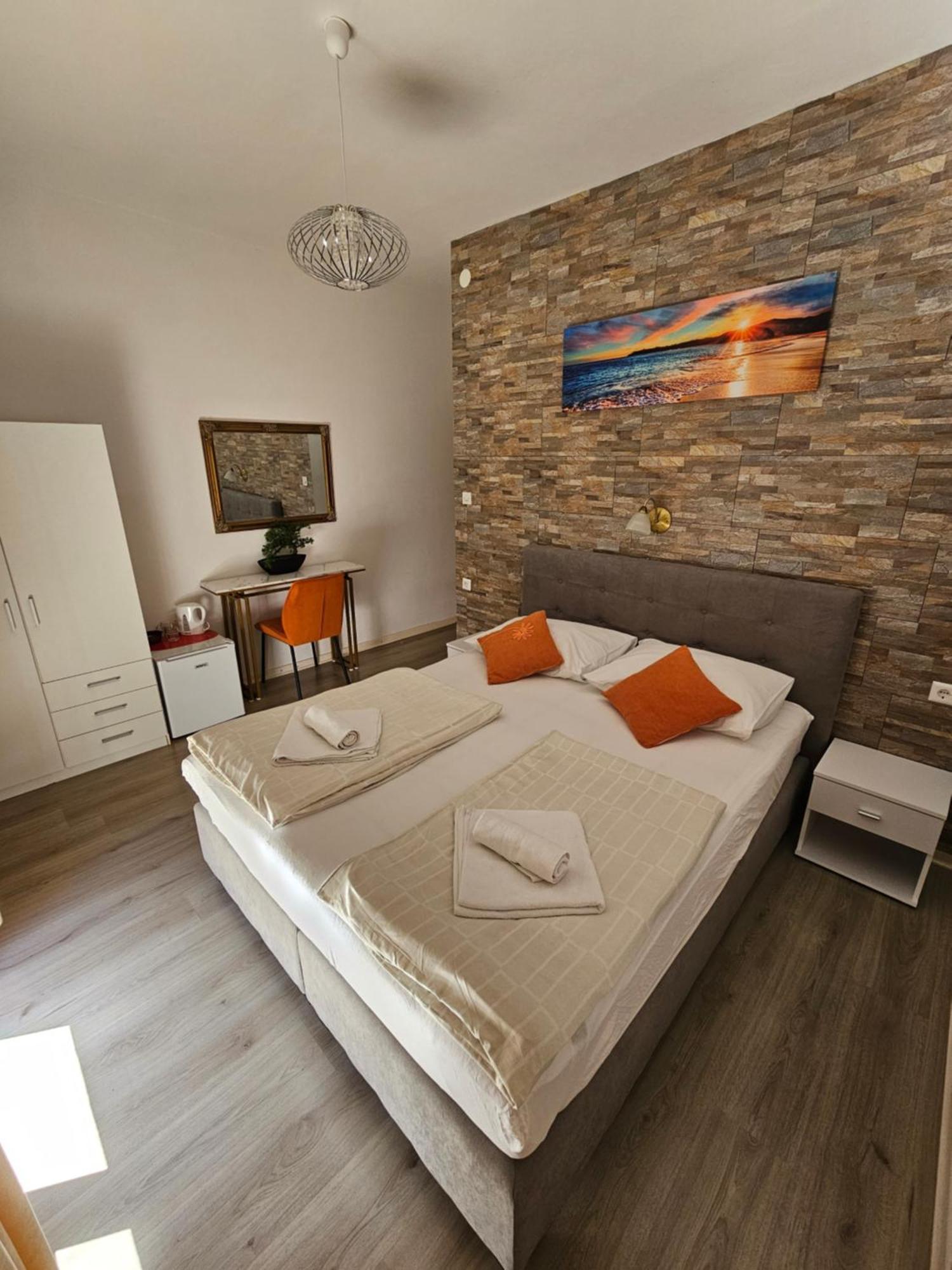 Paradise House At Sea Раб Екстериор снимка