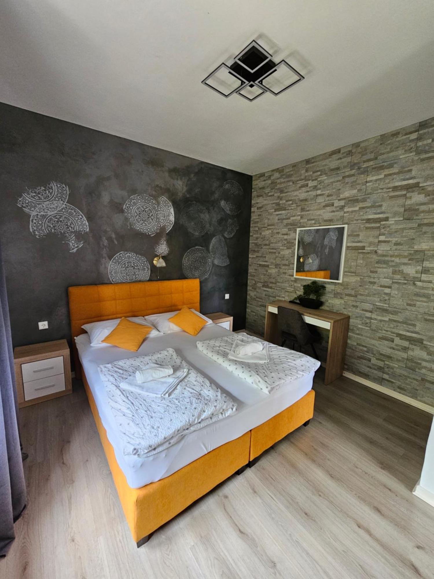 Paradise House At Sea Раб Екстериор снимка